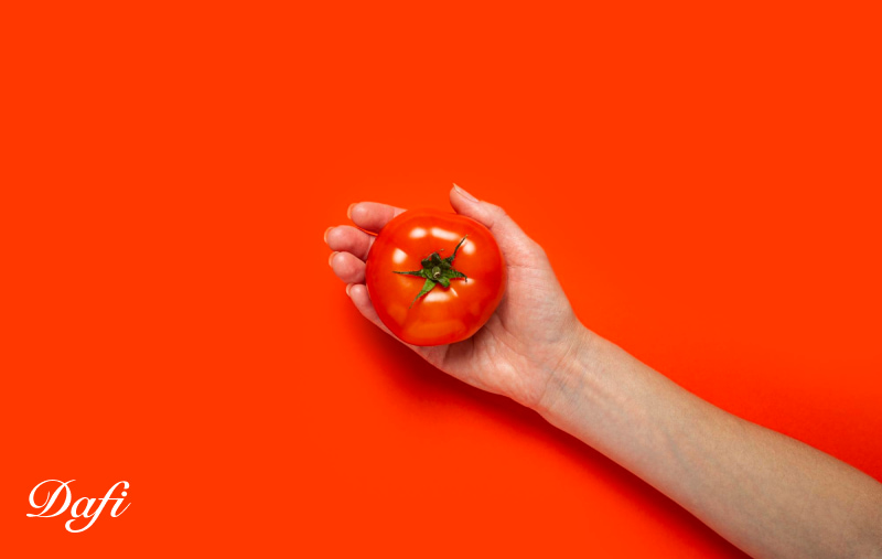 گوجه فرنگی برای پوست دست
